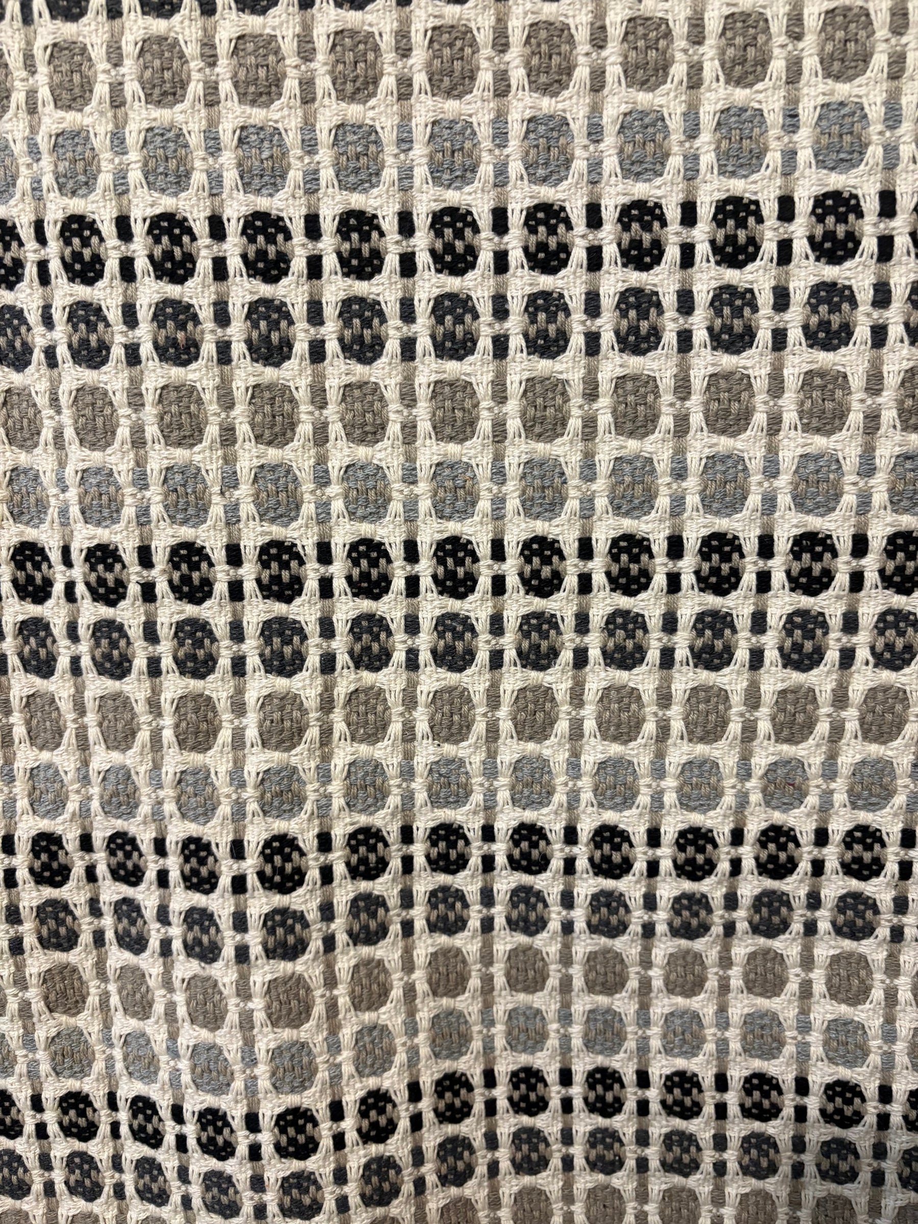 Tapete Sala Indiano Cinza e Preto -  2,00 m x 1,50 m