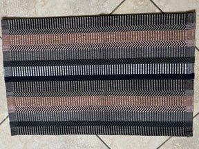 Tapete Individual Aquarela Marrom, Cinza e Preto - 46cm x 67cm