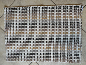 Tapete Individual Indiano Cinza, Preto e Mostarda - 48 cm x 70 cm