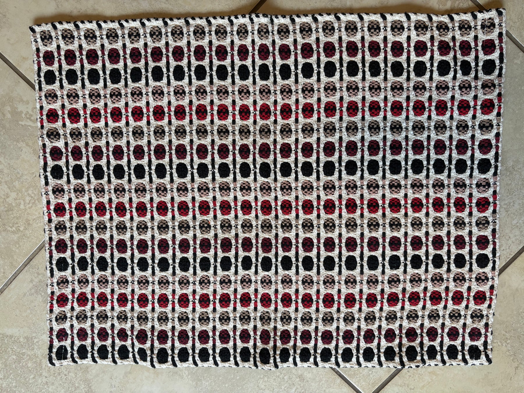 Tapete Individual Vinho, Preto e Vermelho - 48 cm x 70 cm