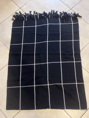 Manta de Sofá Casal Preta - 1,84m x 2,30m